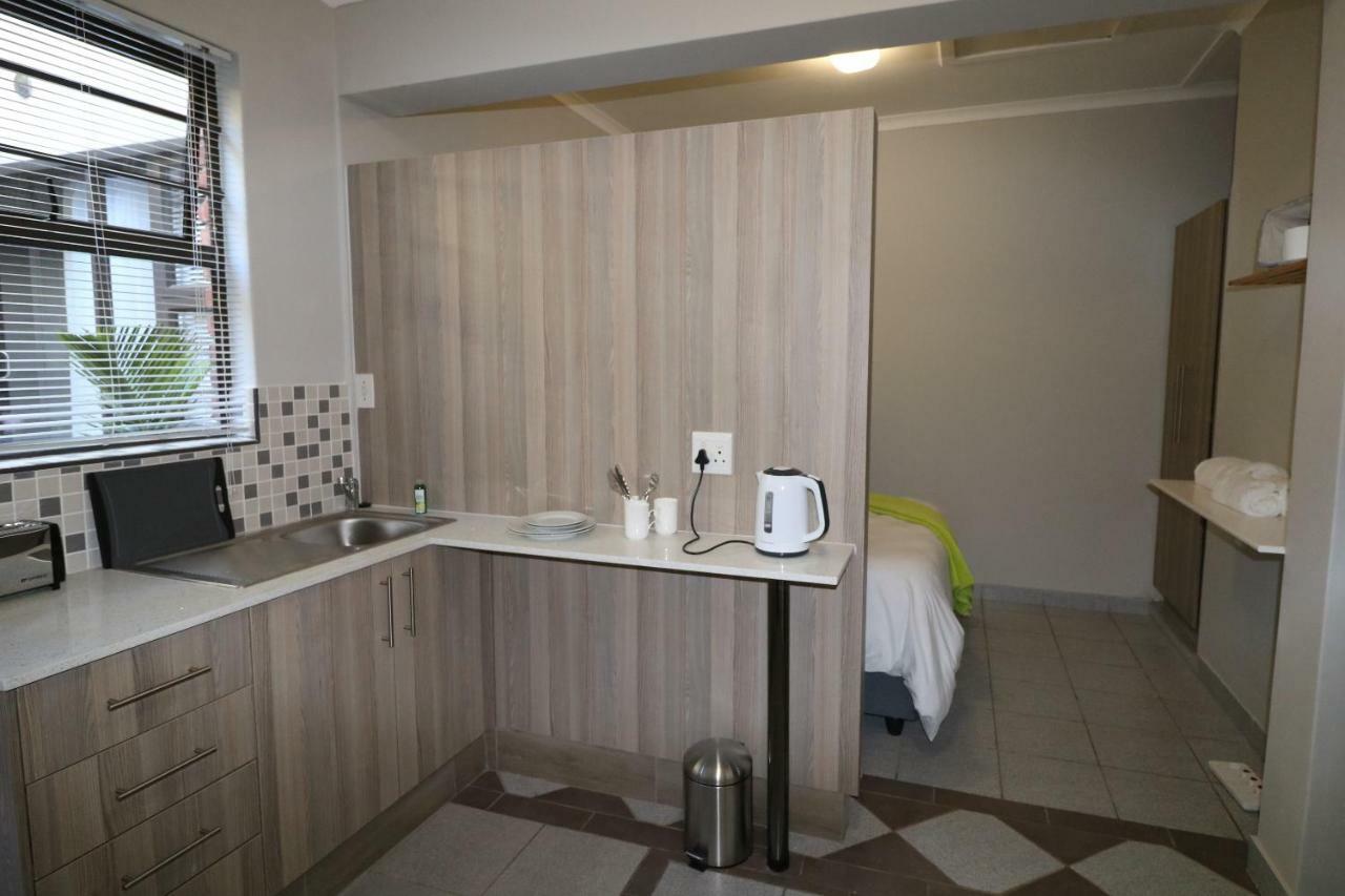 איסט לונדון Farm View Guest House מראה חיצוני תמונה