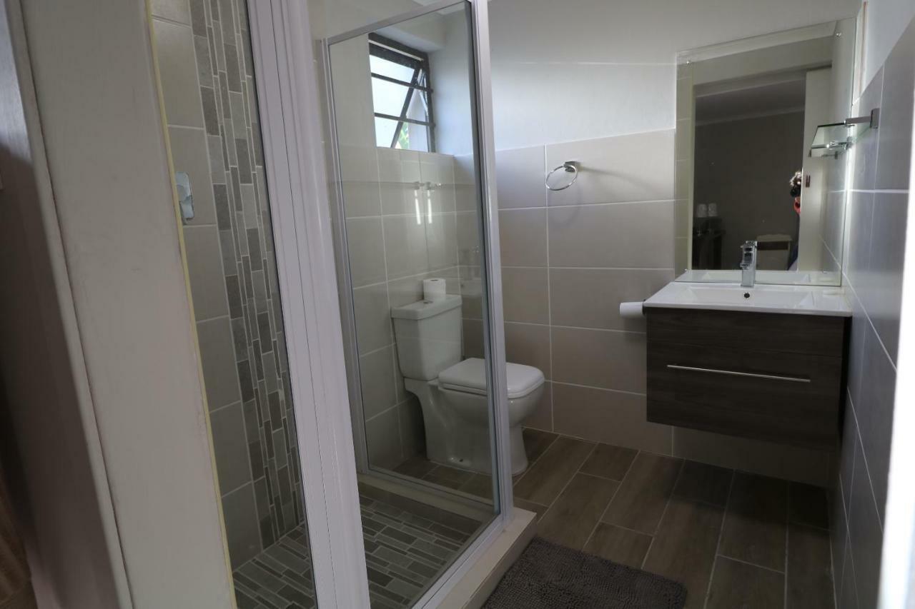איסט לונדון Farm View Guest House מראה חיצוני תמונה